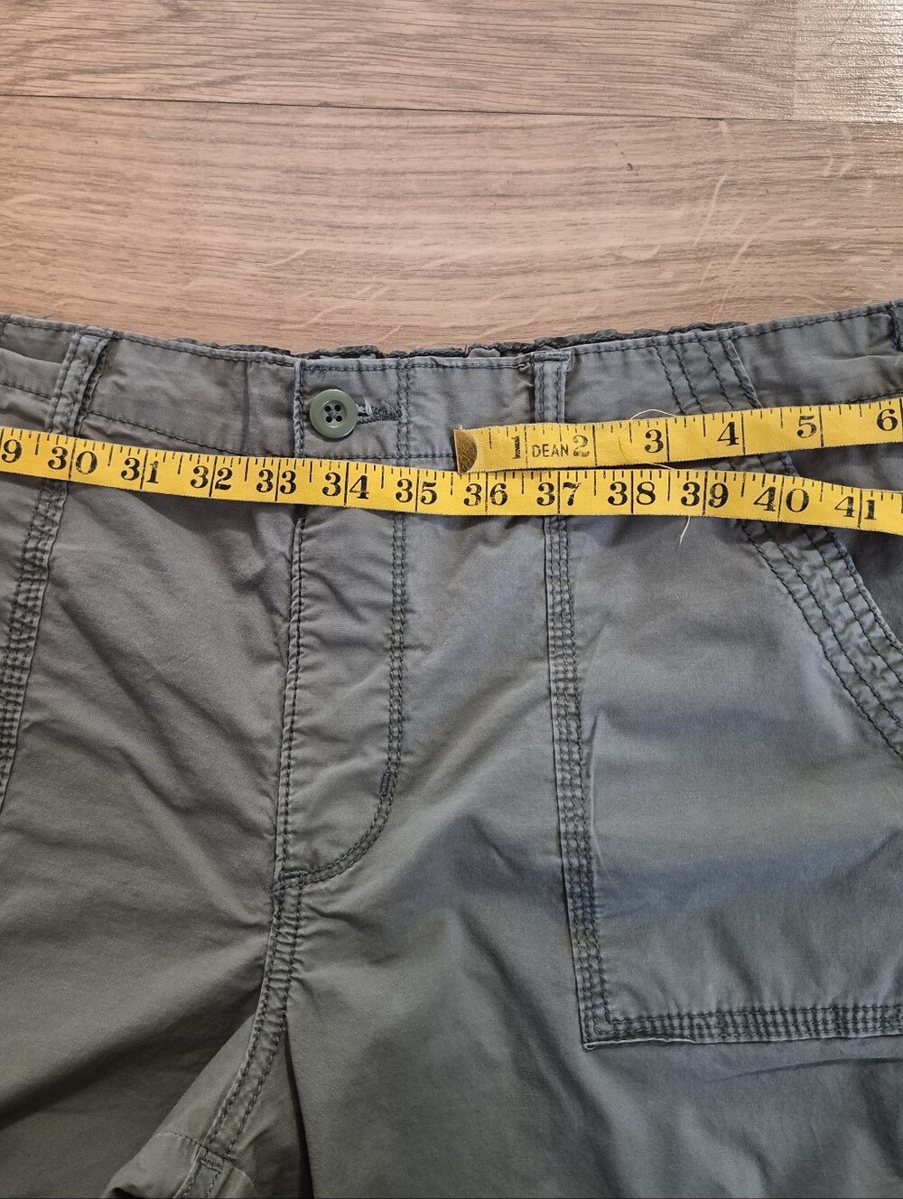 No Boundaries Women's Cargo Pants in Olive Green - Picture 5 of 5